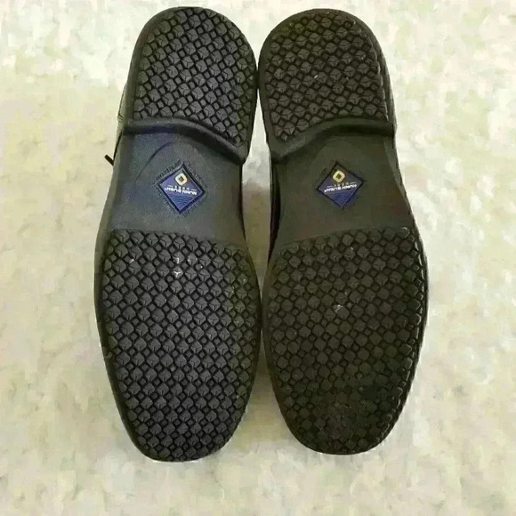 Nunn Bush Men's Sherman Slip Resistant Shoe - Picture 8 of 8